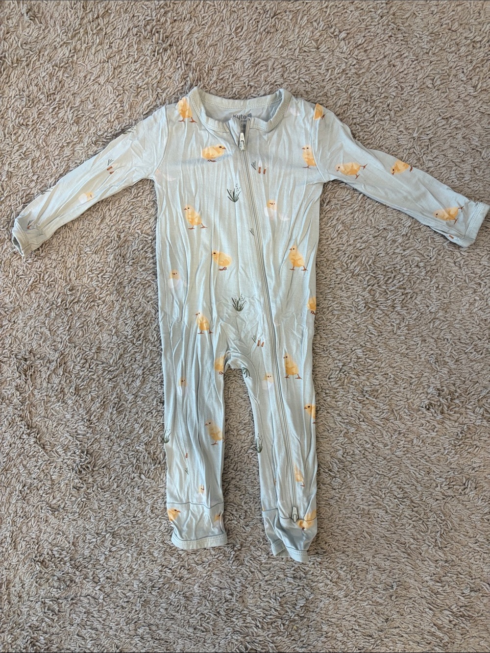 Kyte BABY Zippered Romper in Aloe Chick. Size 12-18 mos. EUC.